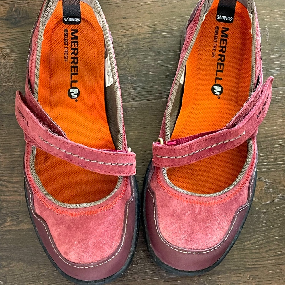 Merrell zinfandel maryjanes size 6
great condition